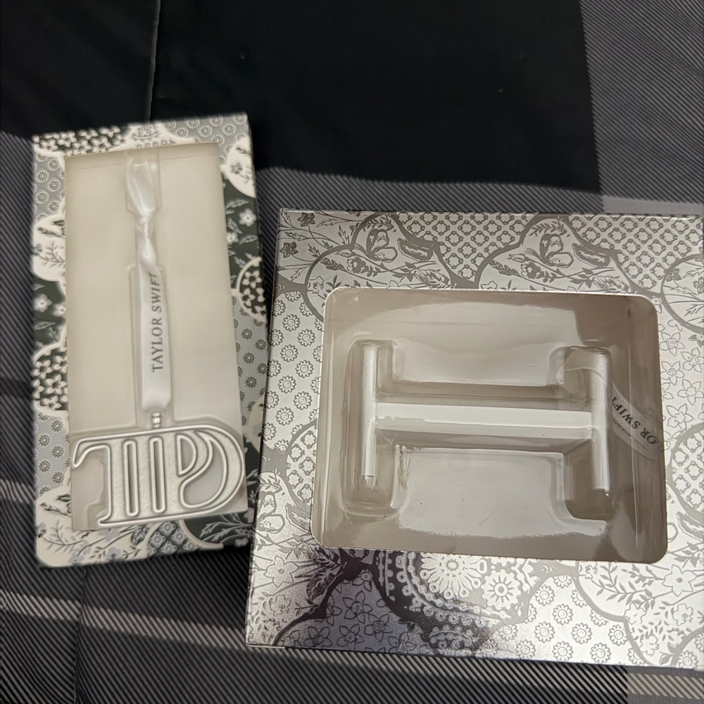 Taylor Swift Silver and Black Patterned Ornament